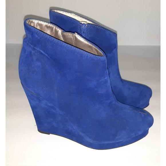 Michael Antonio Blue Suede Wedge Boot sz 8 Flaw - Picture 1 of 6